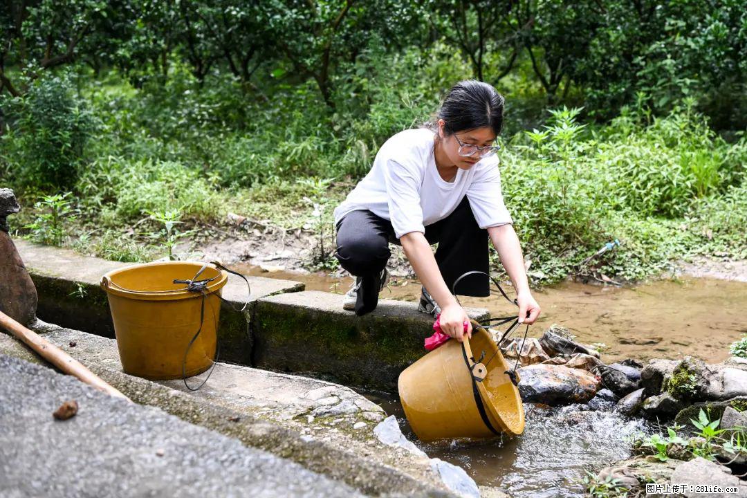 全网追的“扁担女孩”，找了一份暑假工，时薪12元 - 兴安盟生活资讯 - 兴安盟28生活网 xam.28life.com
