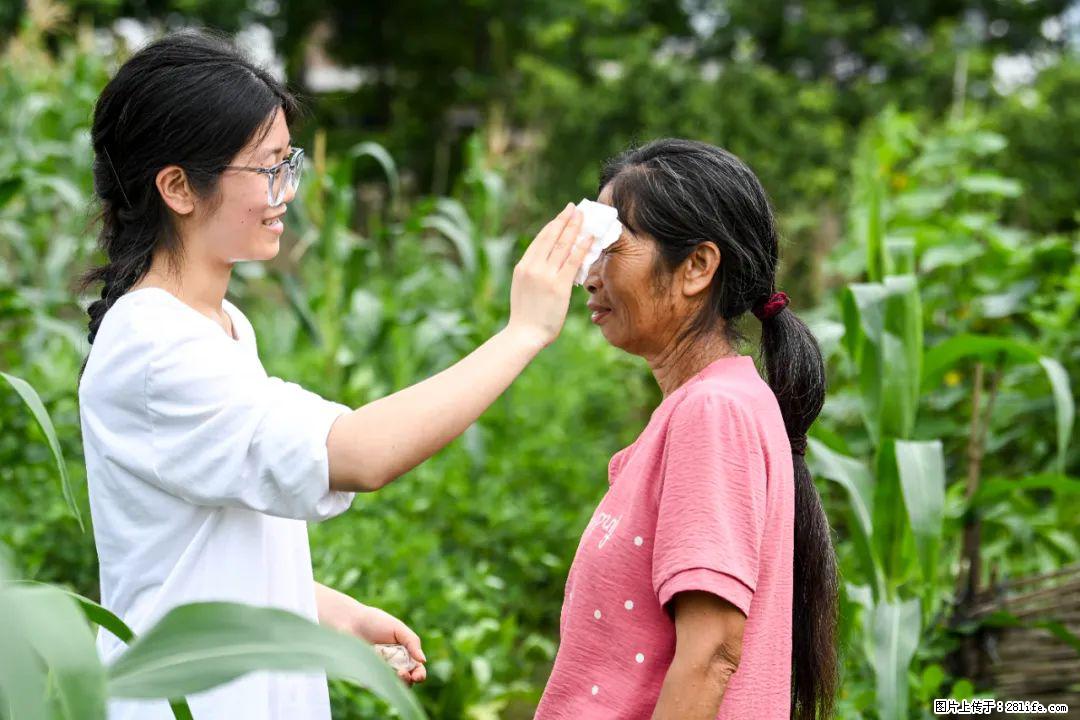 全网追的“扁担女孩”，找了一份暑假工，时薪12元 - 兴安盟生活资讯 - 兴安盟28生活网 xam.28life.com